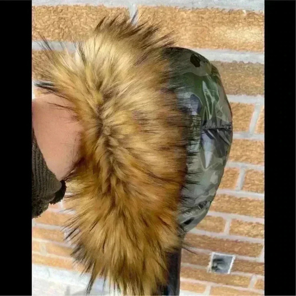 S13 by SAM. Snowcat Down Puffer Vest with Faux Fur Hood small - Picture 8 of 15